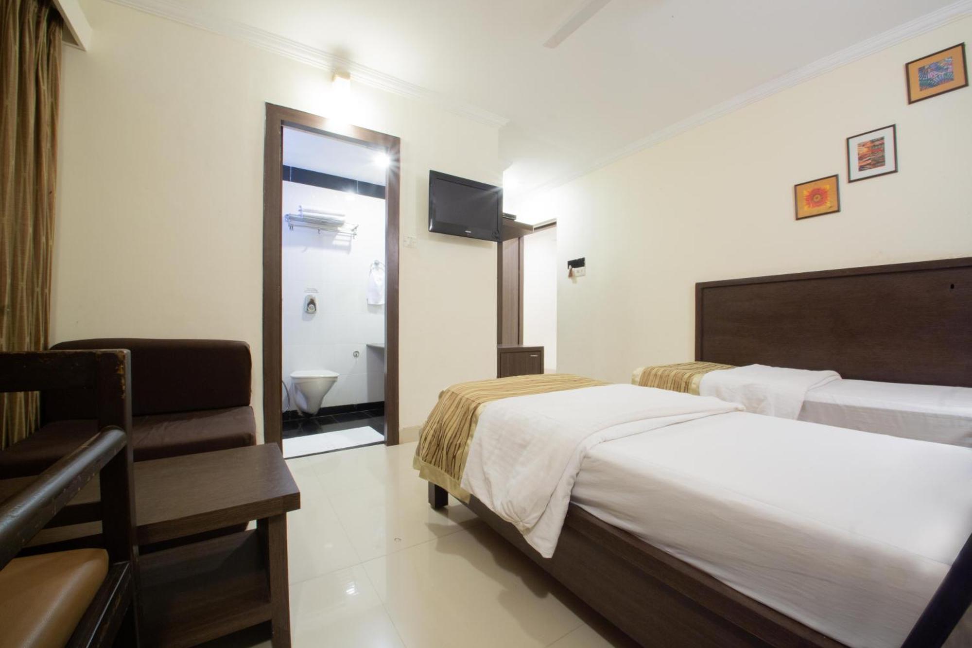 Hotel Aroma Executive Panaji -Stay In The Heart Of The City Exterior photo